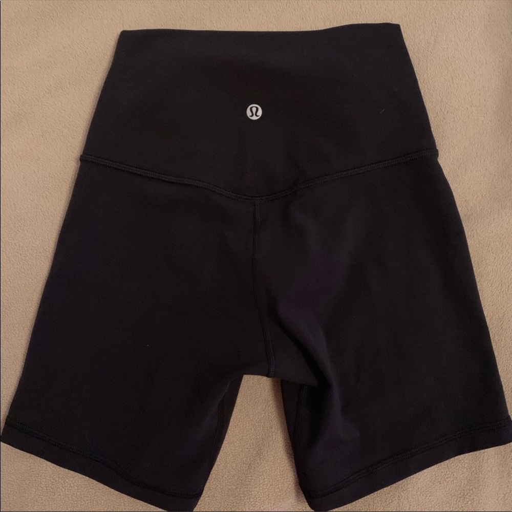 Lululemon align 6’’ shorts